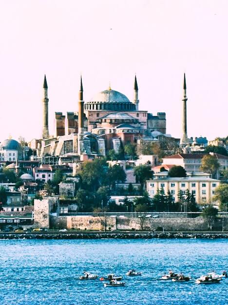 İstanbul (IST)'ya Uçuşlar