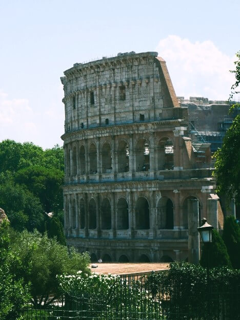 Roma (ROM)'ya Uçuşlar